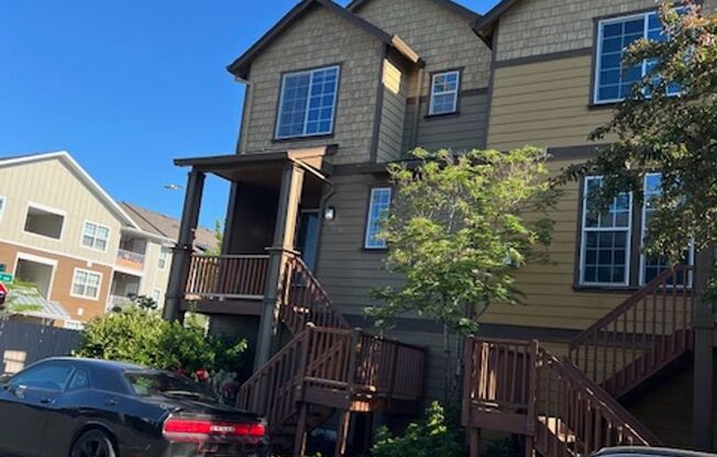 Craftsman Style Townhouse - 3 bedroom, 2.5 bath w/ Bonus Room - Attached Double Garage