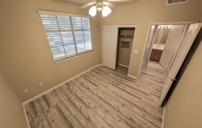 2 beds, 2 baths, $1,400, Unit # 1713