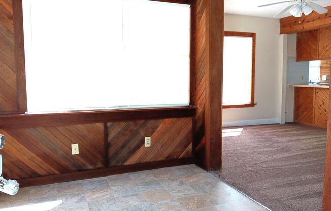 2/1 bungalow in north St Pete