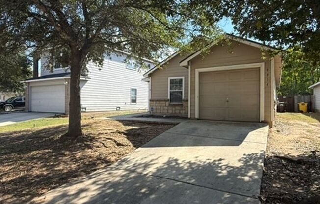 Cozy and conveniently located home ready for immediate move-in