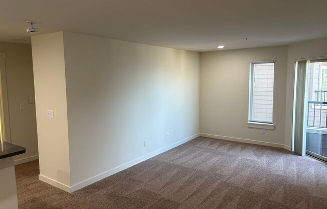 1 bed, 1 bath, 628 sqft, $1,895, Unit 412