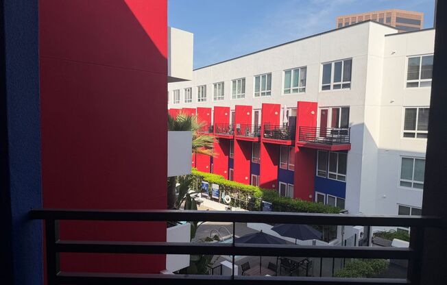 Studio, 1 bath, 668 sqft, $2,580, Unit 408