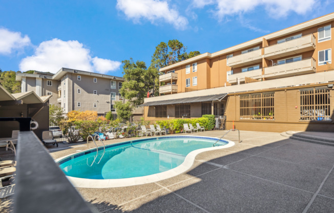 Laurelwood Apartments