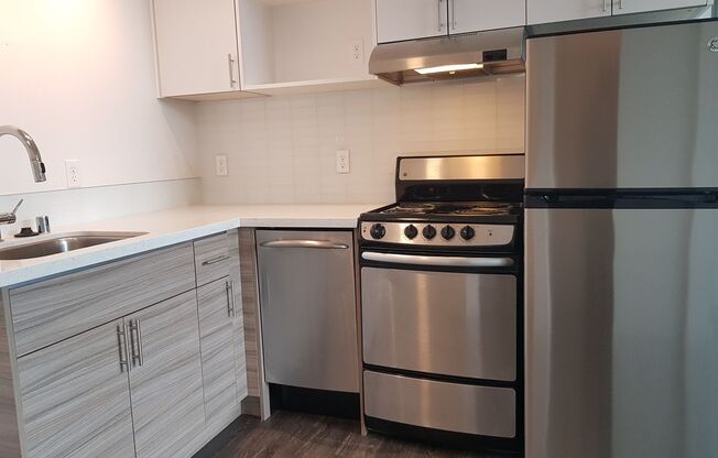 1 bed, 1 bath, 342 sqft, $1,645, Unit 501