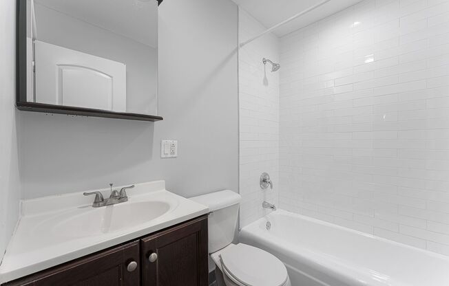 Studio, 1 bath, 383 sqft, $1,550, Unit 307