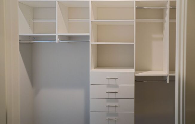 2 beds, 2 baths, 1,144 sqft, $2,650, Unit 527