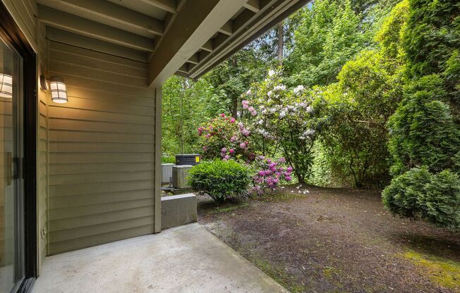 1 bed, 1 bath, 730 sqft, $1,325, Unit 02-12