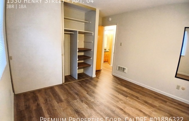1530 HENRY ST