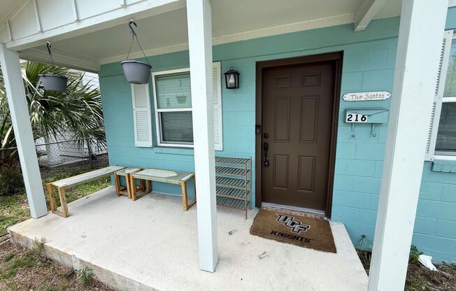 Charming 3-bedroom, 1-bathroom beachside bungalow available for rent in the heart of Jacksonville Beach.