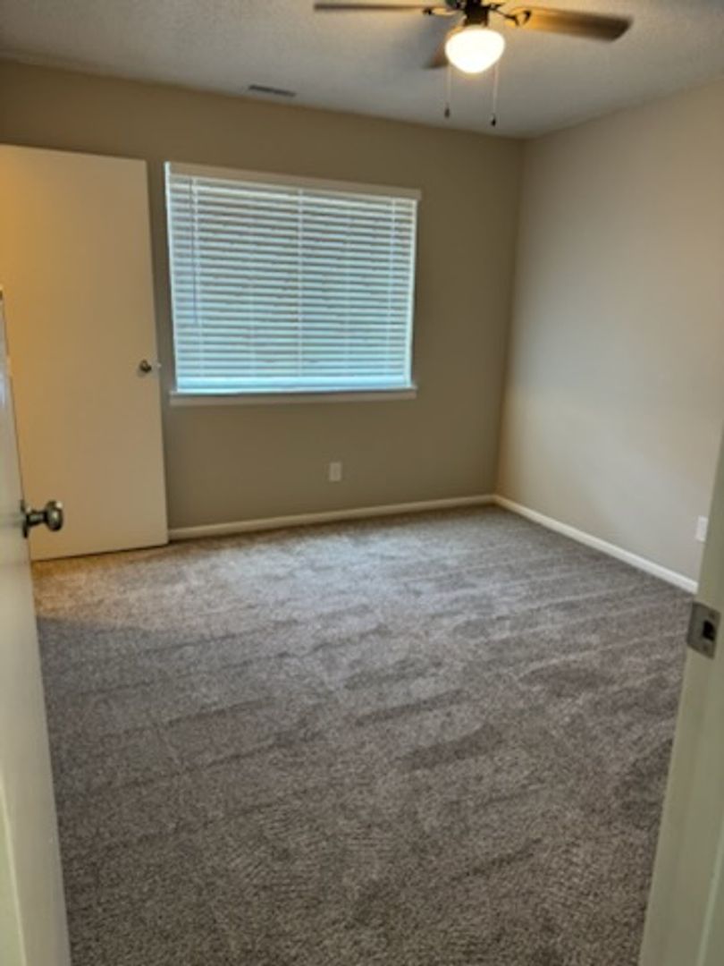 2 beds, 2 baths, 1,092 sqft, $1,175