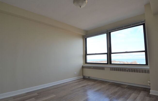 3 beds, 2 baths, 1,500 sqft, $3,925, Unit 418-1405