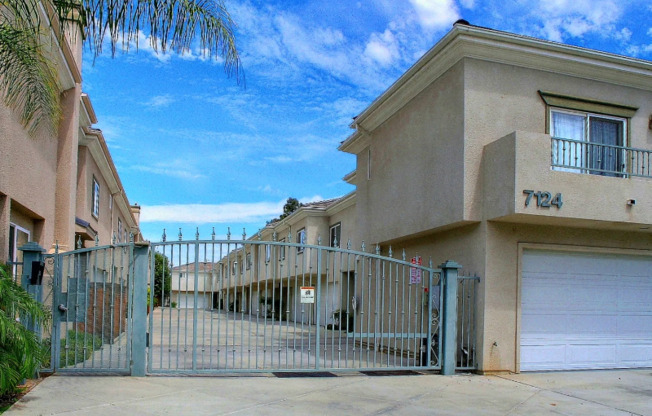 7124 FARRALONE AVE