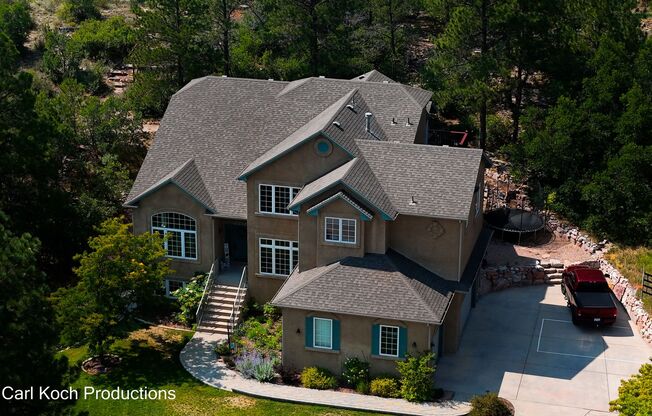 5 Bed 4 Bath in Woodmen Oaks neighborhood!!