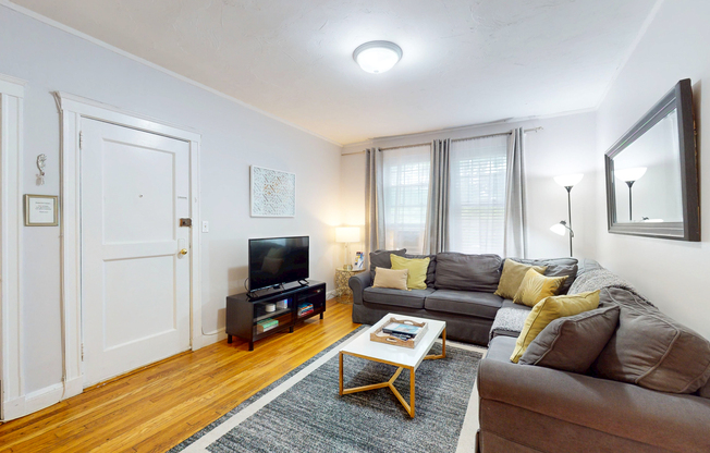 169 KENT ST