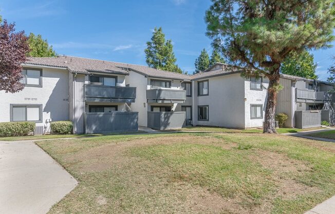 Shoreline Apartments