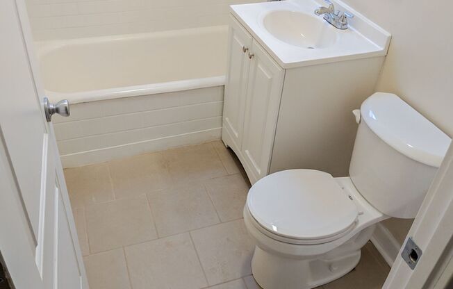 1 bed, 1 bath, 560 sqft, $1,675, Unit 520-G