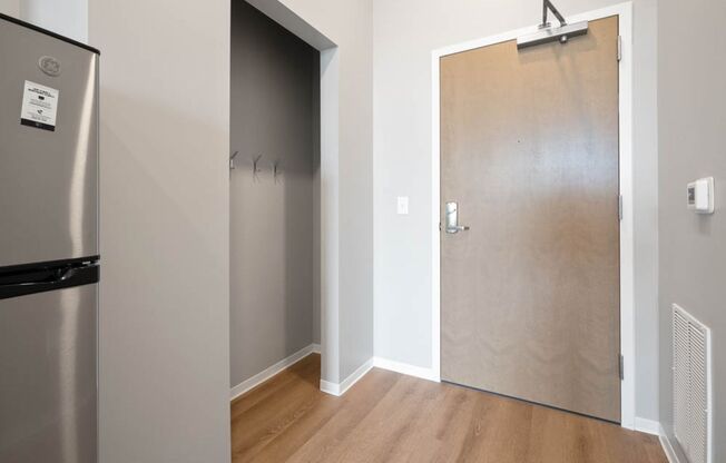 Studio, 1 bath, 390 sqft, $895, Unit 2323