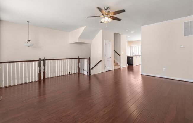 3 BR/2 Full BA & 2 Half BA in Glen Burnie!