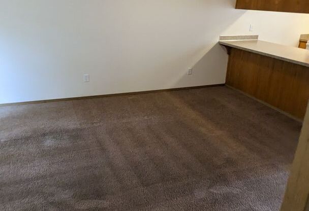 1 bed, 1 bath, 650 sqft, $1,325, Unit 05