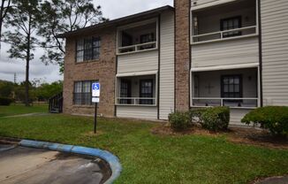 1 Bedroom, Bath Condo For Rent at 4601 Cason Cove Drive #211 Orlando, FL 32811