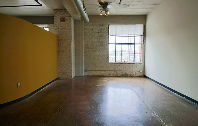 1 bed, 1 bath, 644 sqft, $1,395, Unit APT 2E