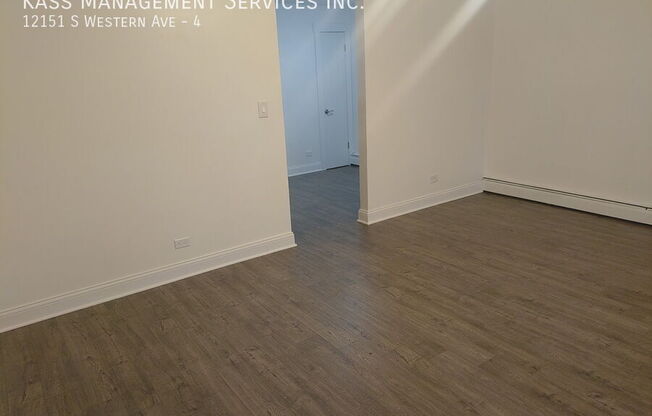 12151 S WESTERN AVE