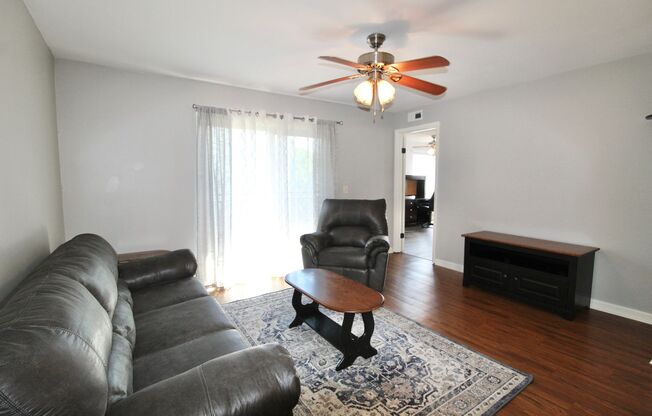 2 beds, 2 baths, $750