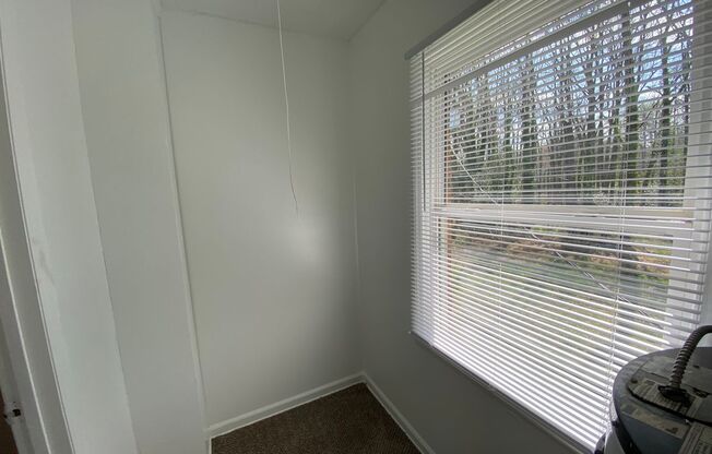 1 bed, 1 bath, 580 sqft, $1,090, Unit 4632-05