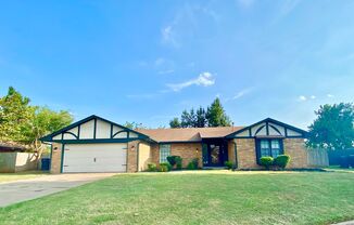 Beautiful Home in NW OKC -Available Now!