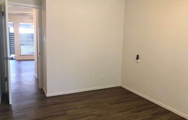 1 bed, 1 bath, $1,300, Unit Unit 3