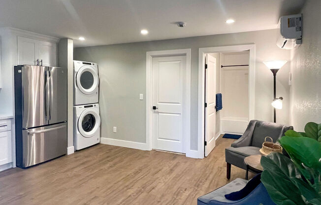 Studio, 1 bath, 588 sqft, $2,268