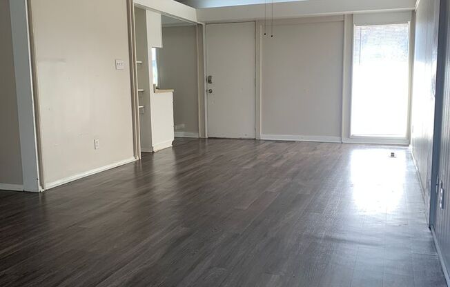 3 beds, 2 baths, 1,034 sqft, $975, Unit 11A