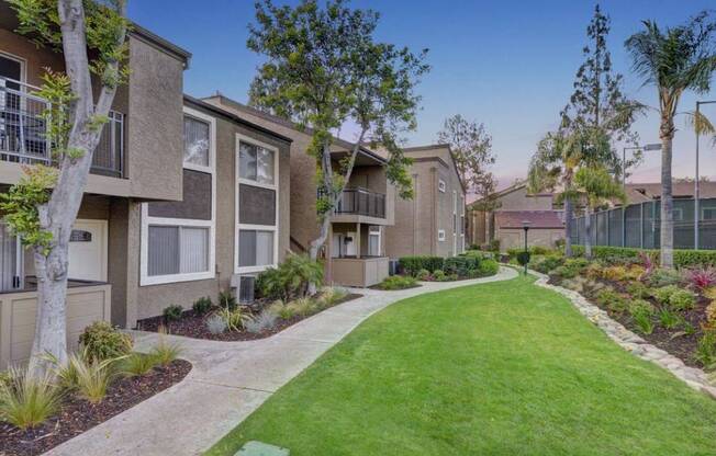 Lush Landscaping at Park Pointe, 2450 Hilton Head Place, CA