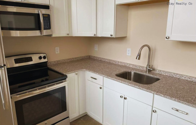 1 bed, 1 bath, 570 sqft, $849