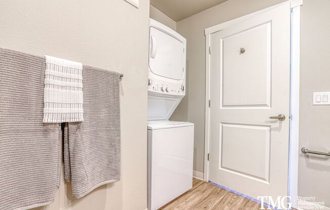 1 bed, 1 bath, 800 sqft, $1,650, Unit A08