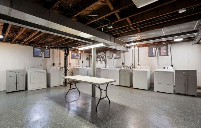 2 beds, 1 bath, 800 sqft, $1,495, Unit 870-1W N Mcknight