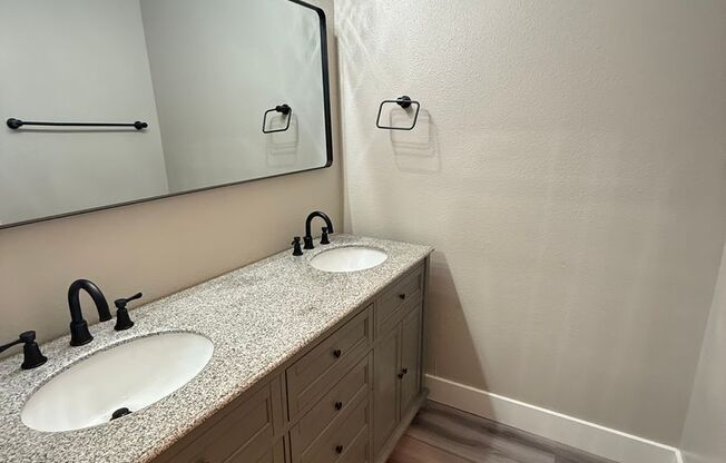 1 bed, 1 bath, 714 sqft, $1,995, Unit 038