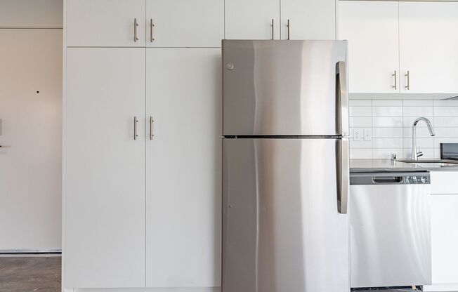 2 beds, 1 bath, 685 sqft, $2,499, Unit 413