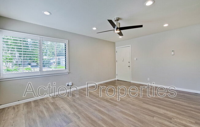 702 FREMONT ST