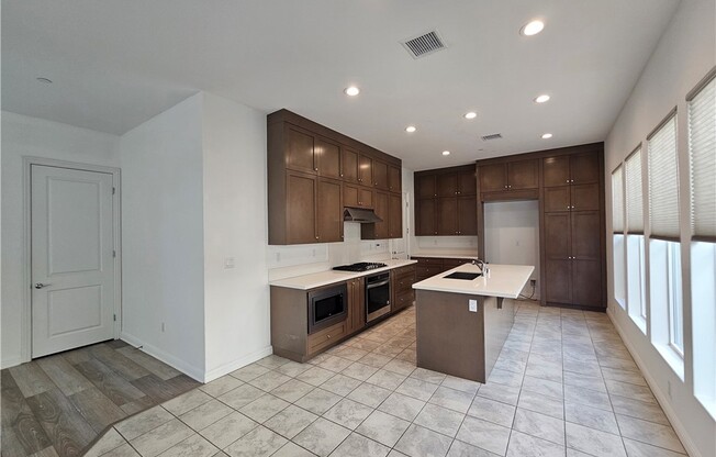 20841 ACORN CIR