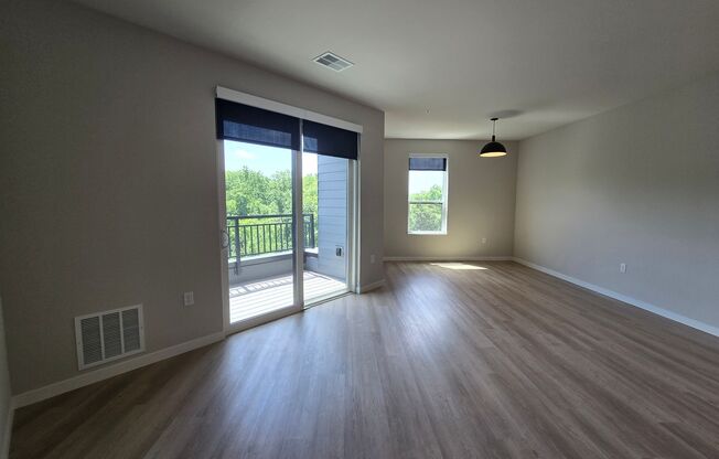 2 beds, 2 baths, 1,244 sqft, $2,170, Unit 8421-127