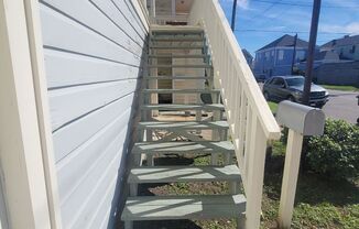 2 beds, 1 bath, $1,150