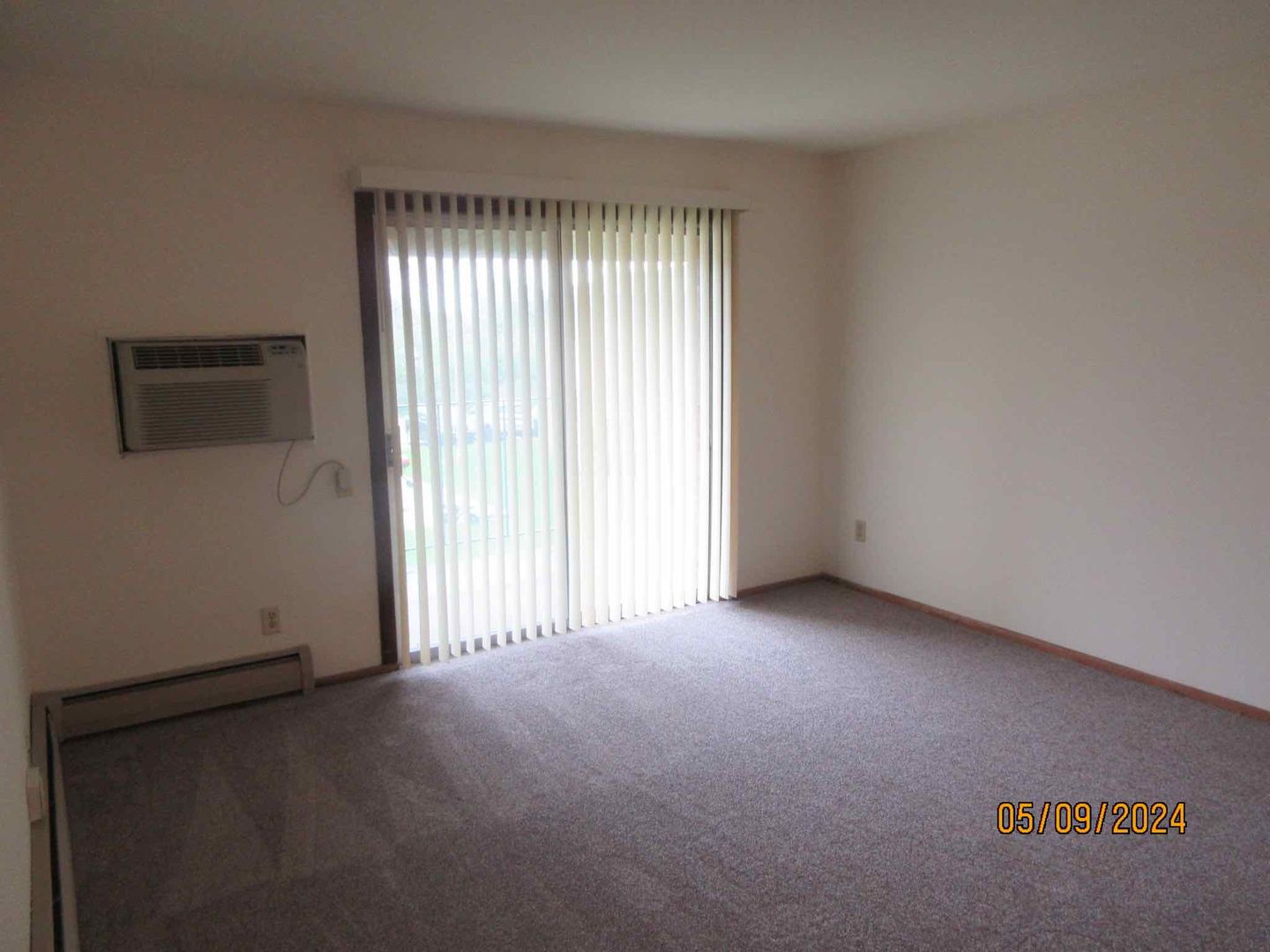 Available August 2025 Large 2 BD 1.5 Bath - Free heat, water, parking