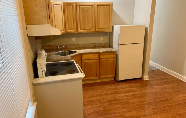 Chestnut St 4439