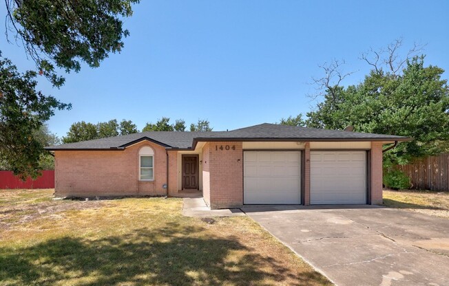 1404 GREENFIELD DR