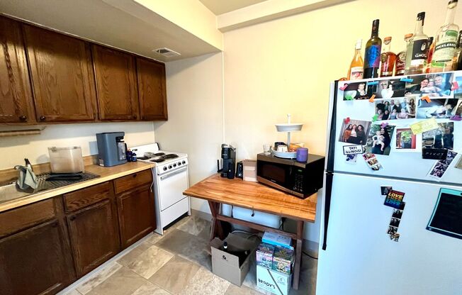1 bed, 1 bath, $875, Unit 401