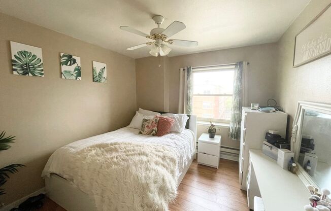 1 bed, 1 bath, $1,025, Unit 403