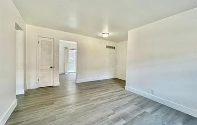 1 bed, 1 bath, 550 sqft, $740, Unit 833 - C