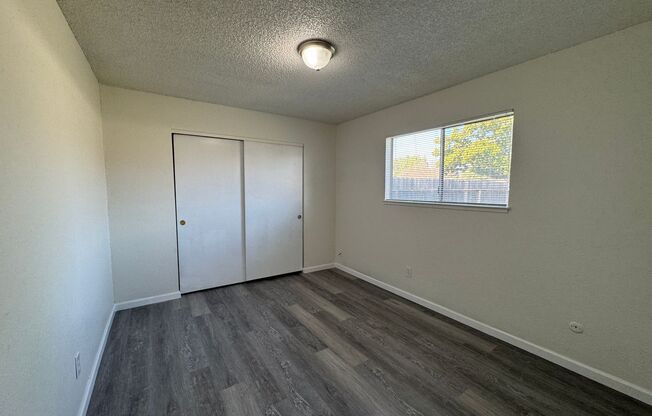 3 beds, 2 baths, $2,300