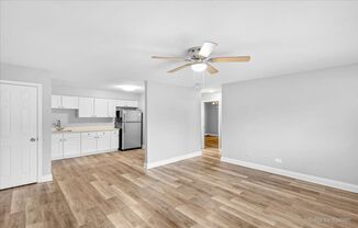 2 beds, 1 bath, $1,700, Unit 1110-1C